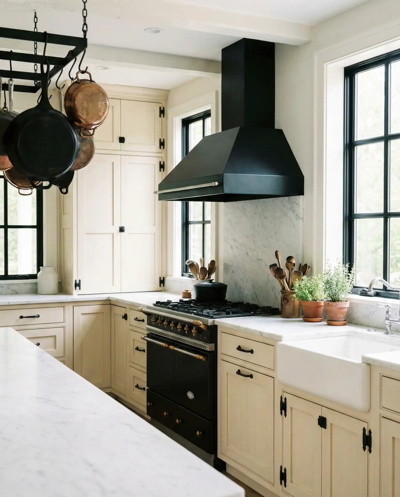 Black Accents in a Neutral Kitchen 2