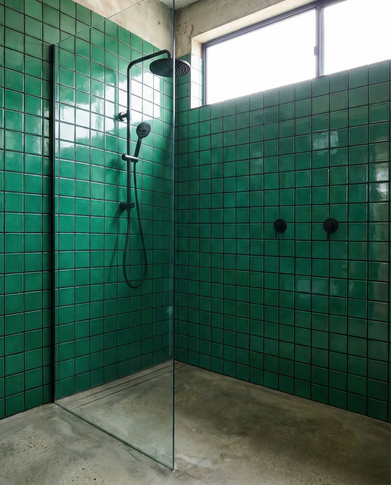 Emerald Green Tile with Black Grout 1