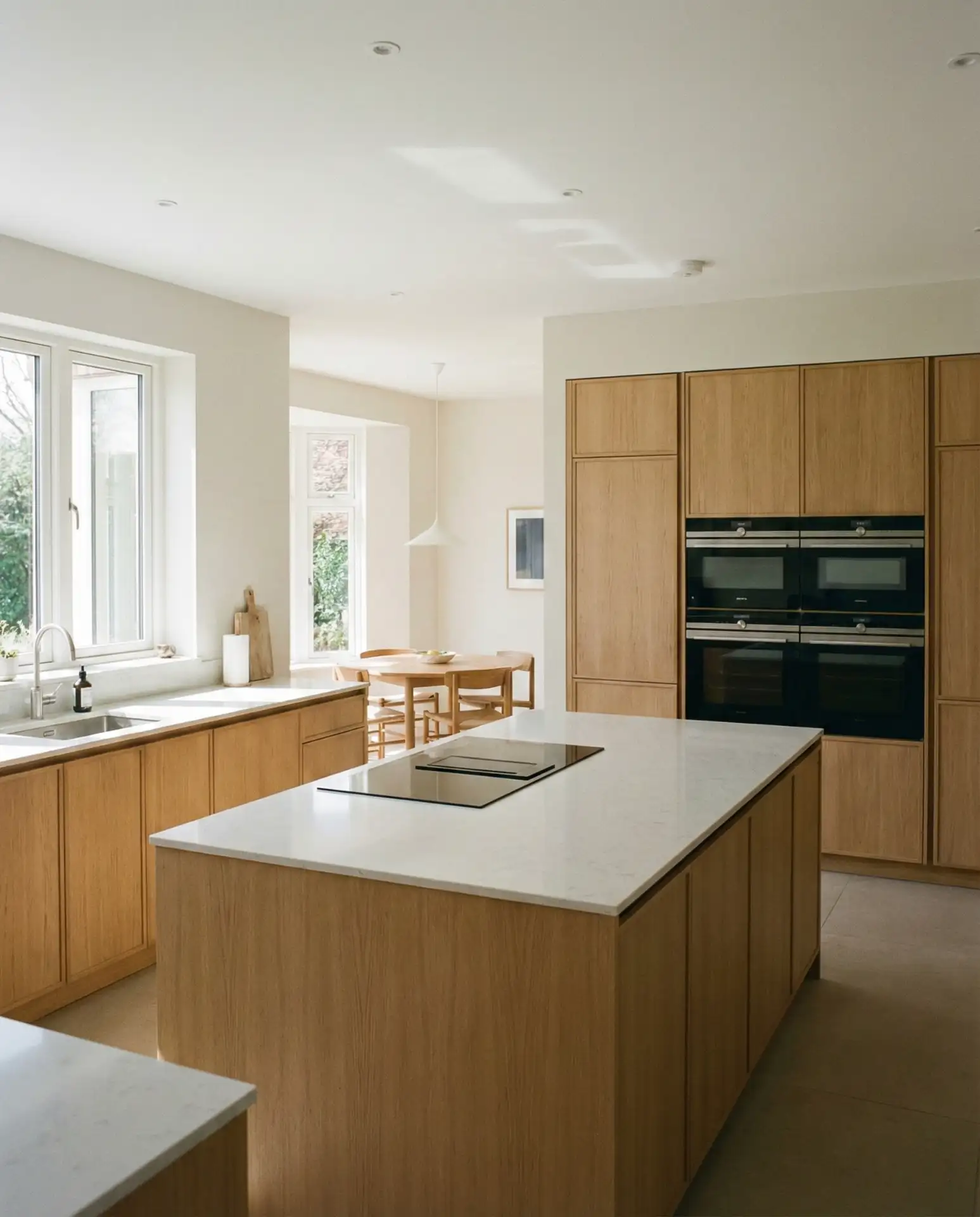 Kitchen with Efficient Shape and Flow 2