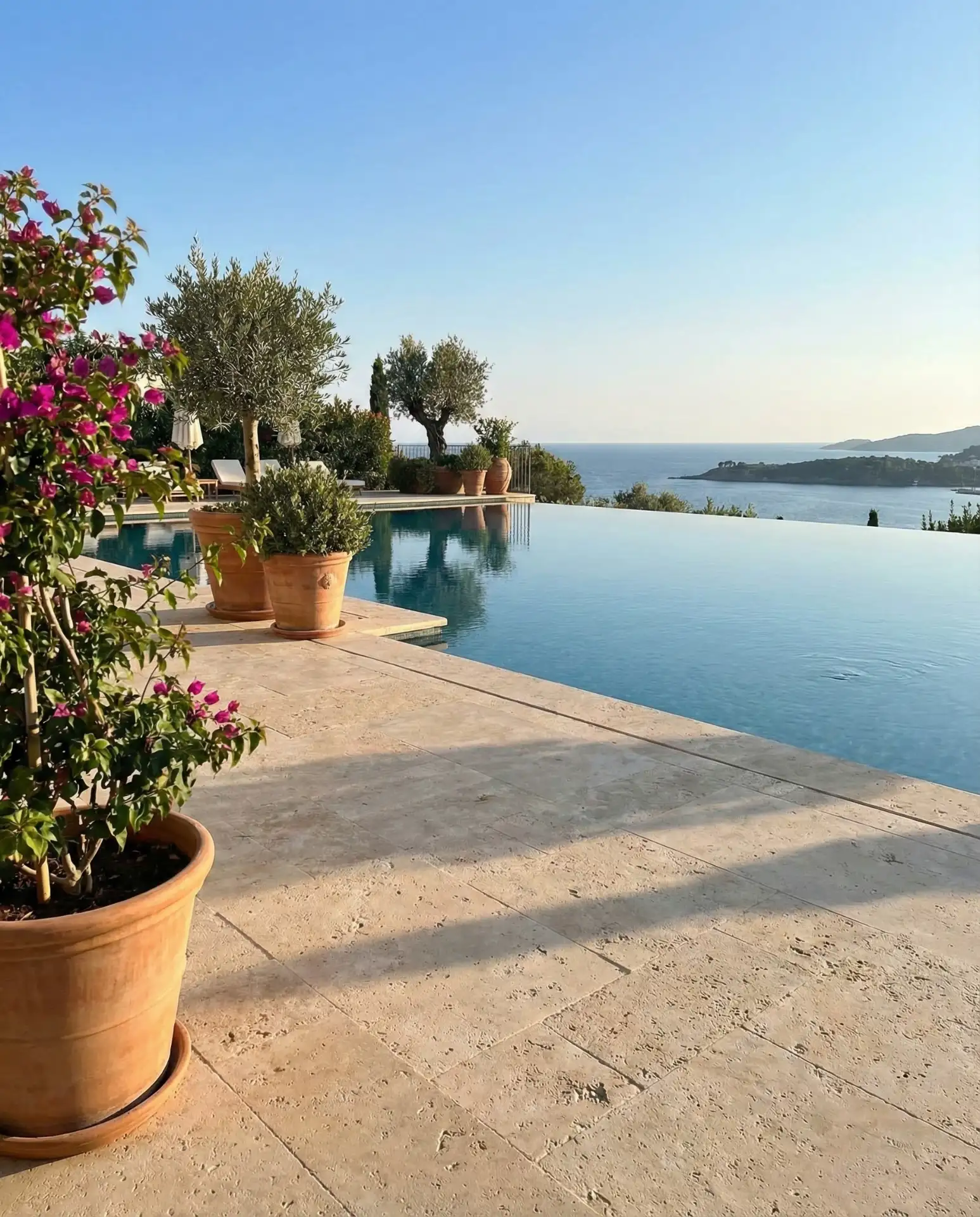 Resort-Style Travertine Surrounds 2