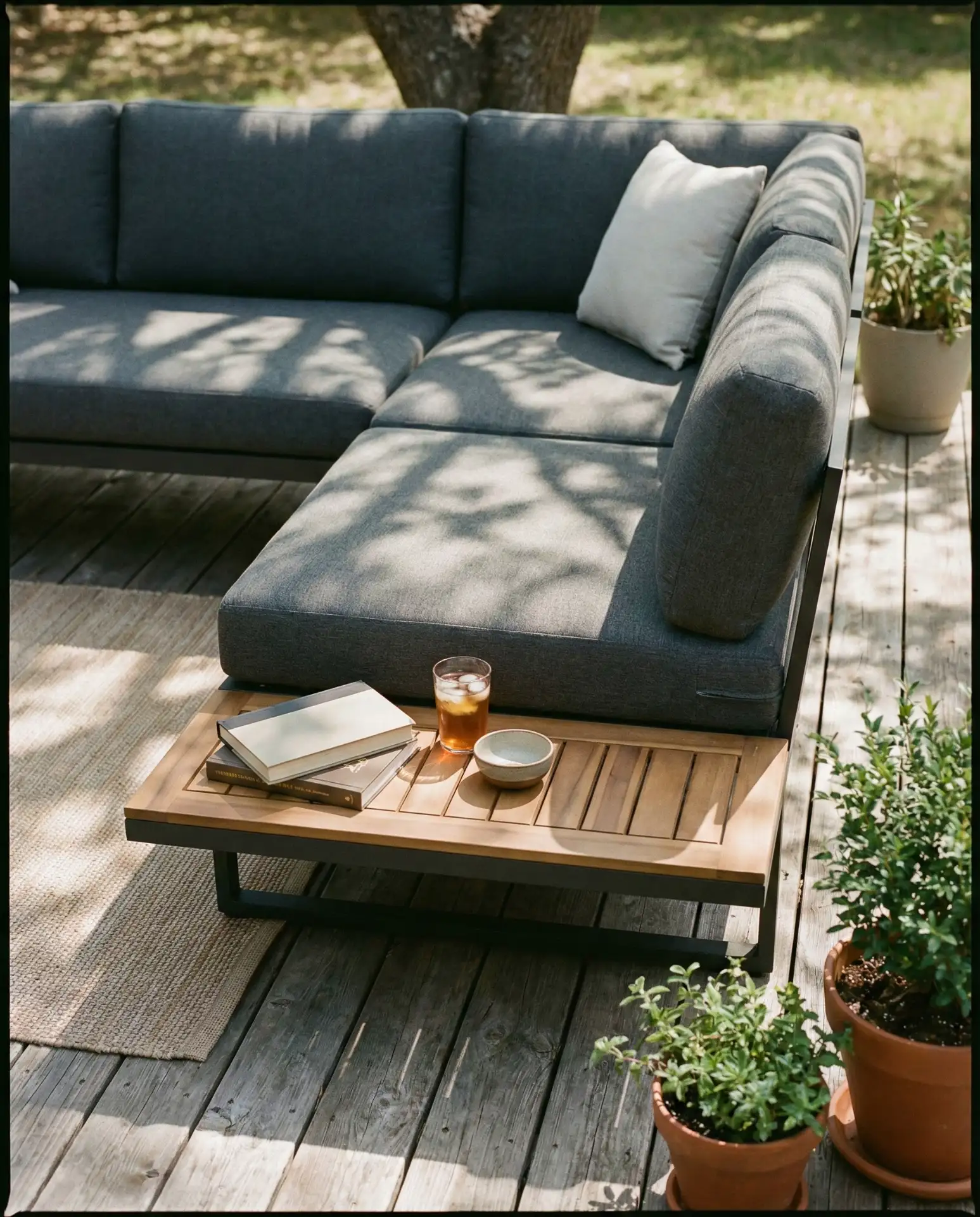 Sectional with Integrated Table 1