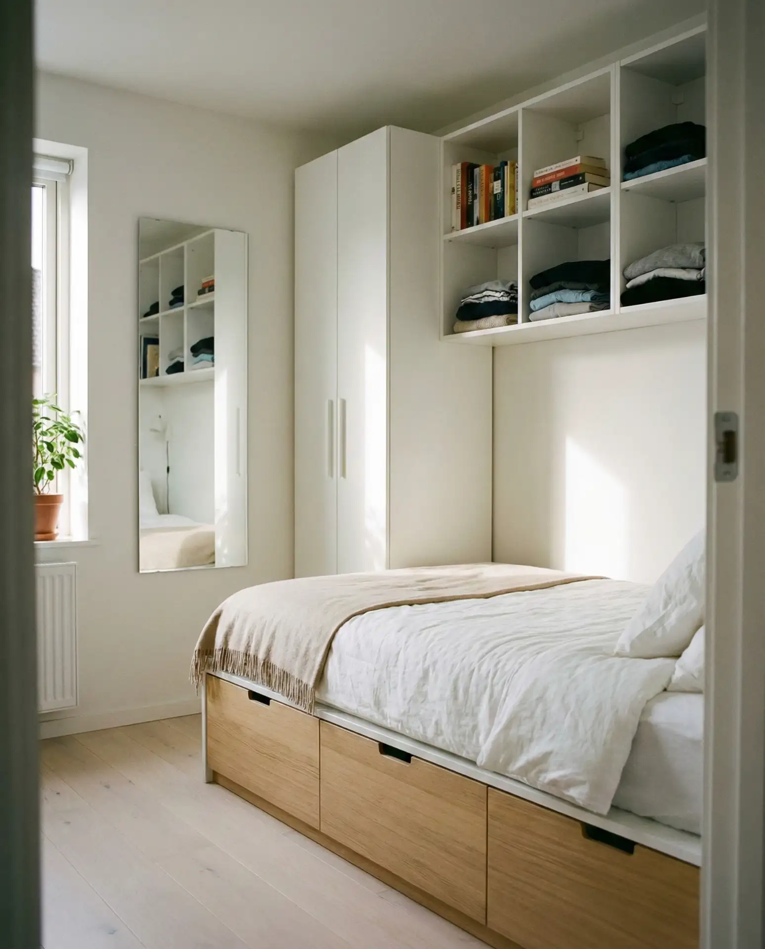 Single Bed Efficiency Space 2