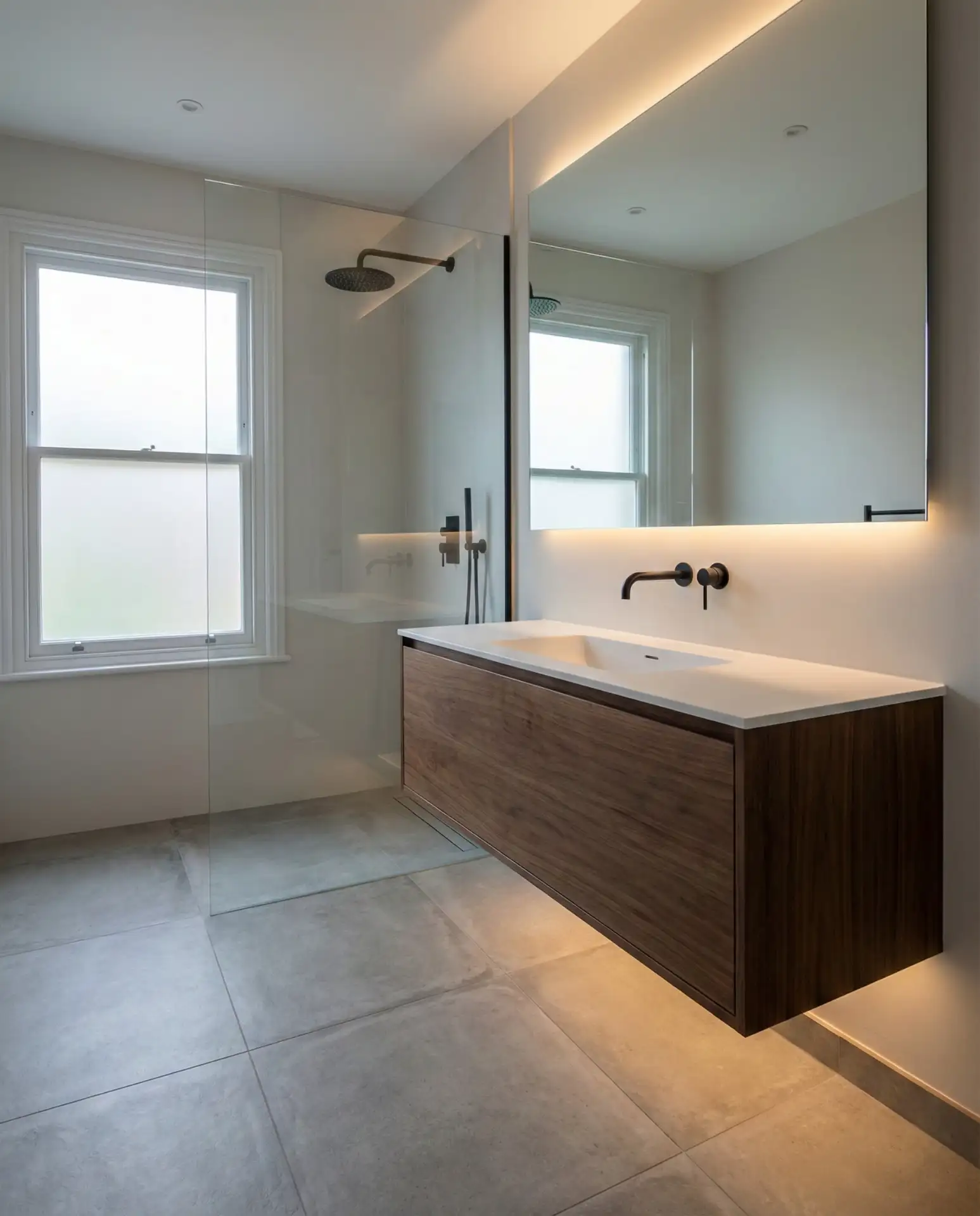 Sleek Concrete-Look Porcelain 2