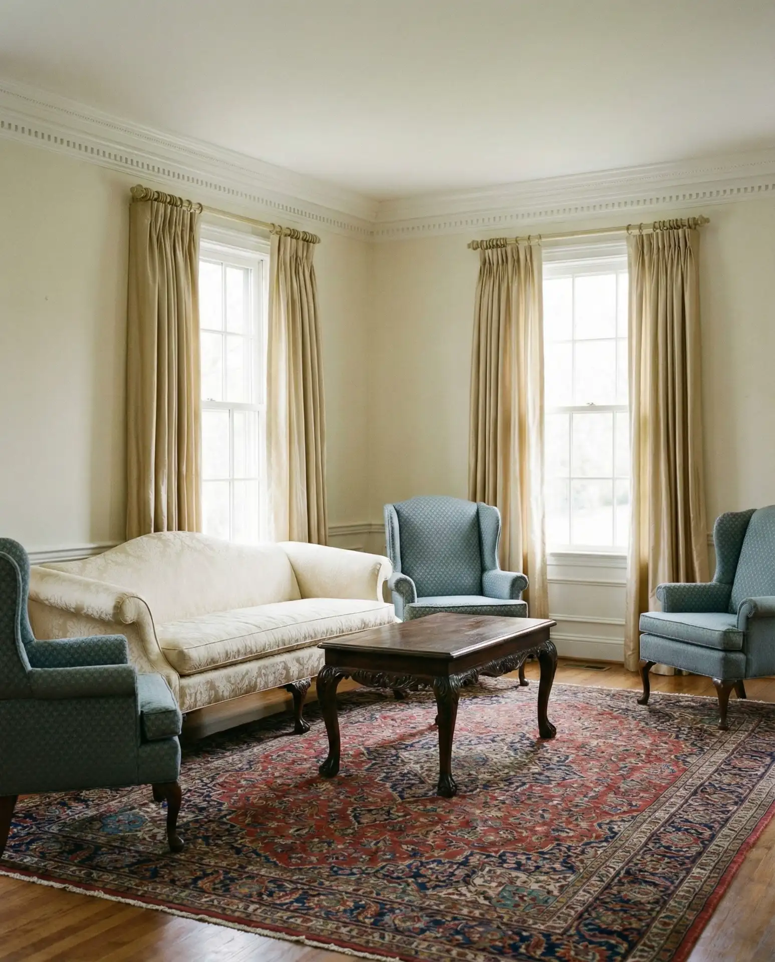 Traditional Elegance with Crown Molding 2