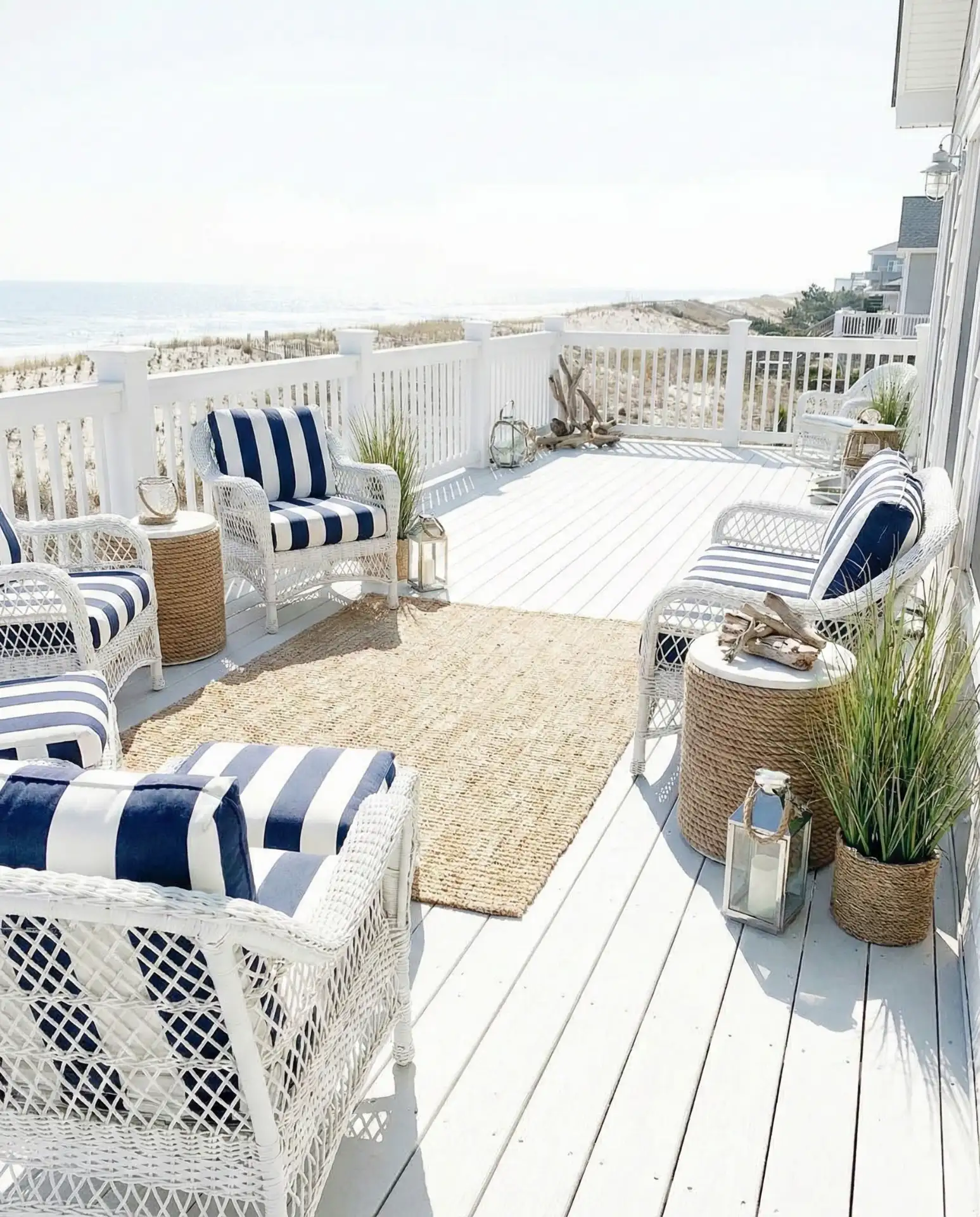 White Coastal Deck with Nautical Touches 1