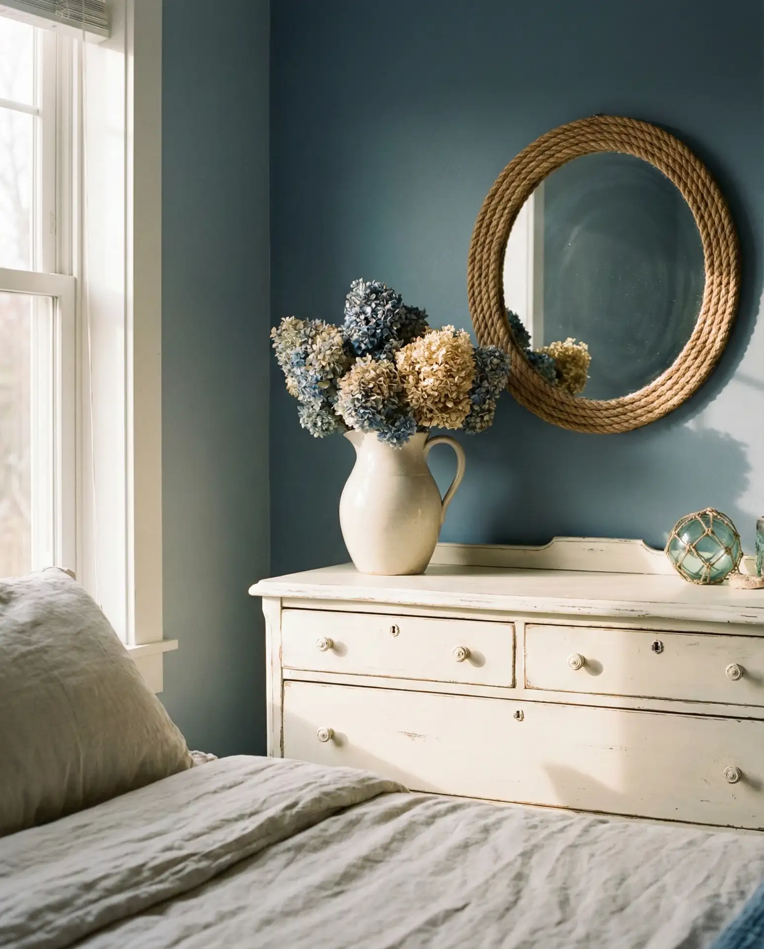 Blue Vintage Bedroom with Coastal Charm 1