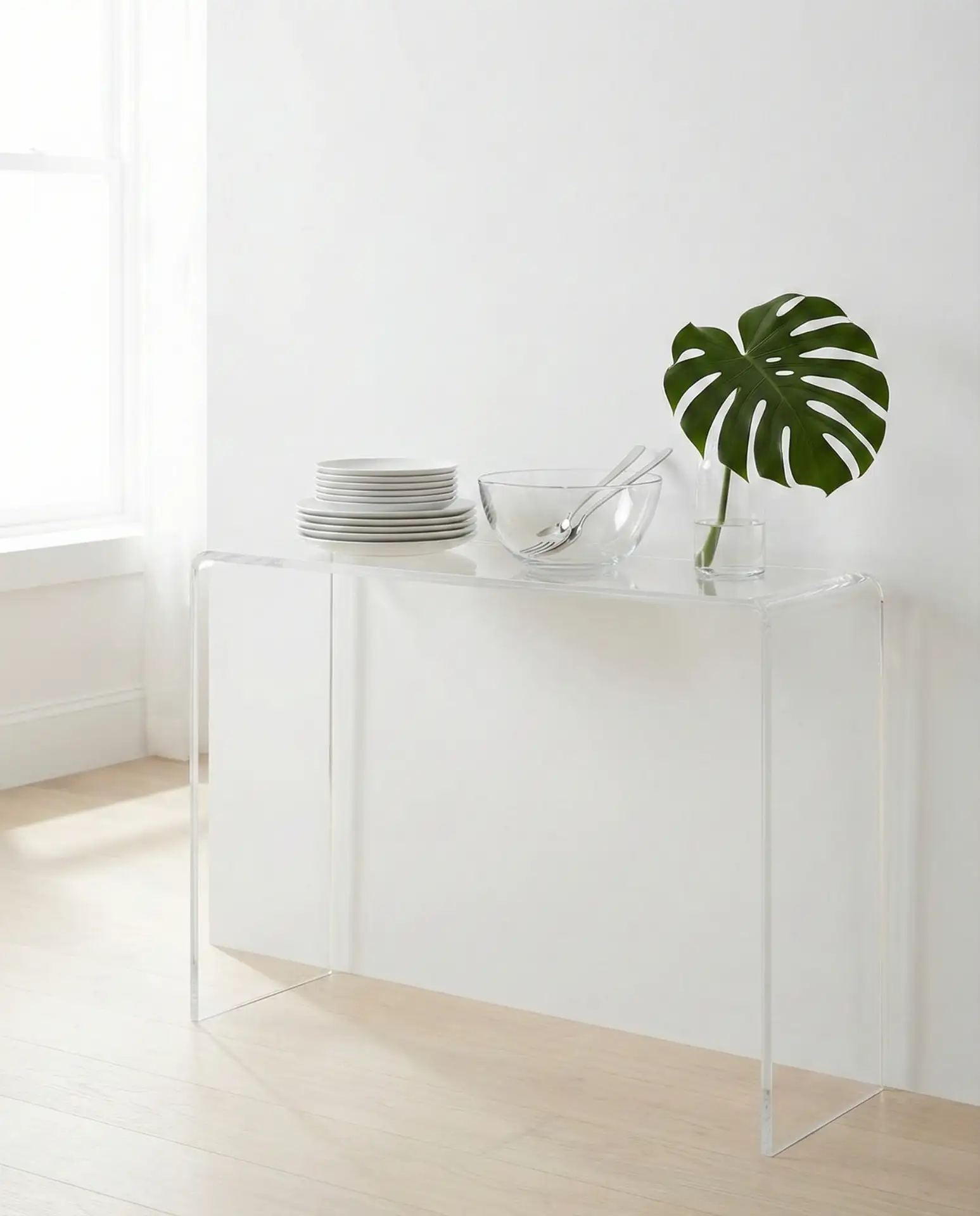 Contemporary Lucite and Acrylic Minimalism 2