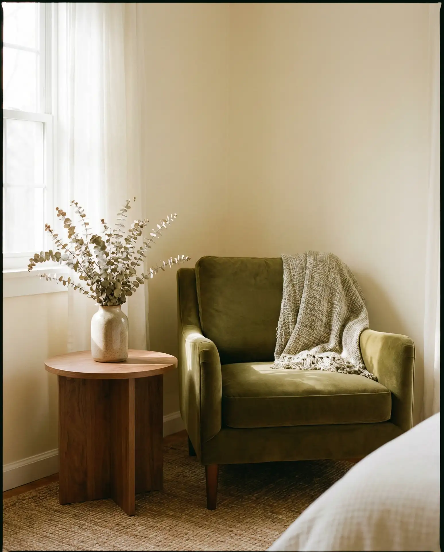 Earthy Green Accents for Natural Serenity 1