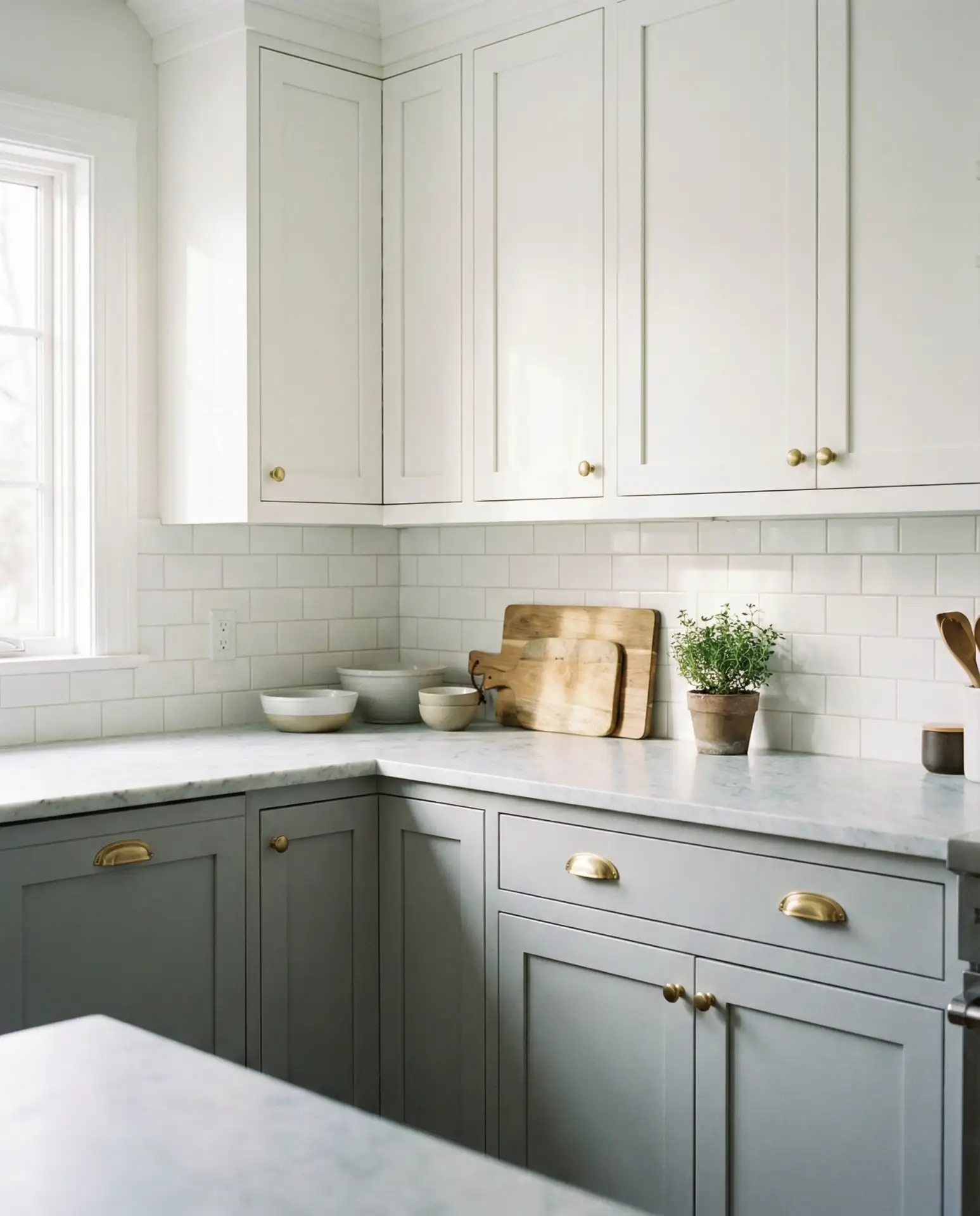 Elegant Two-Tone Cabinetry in Gray and White 1