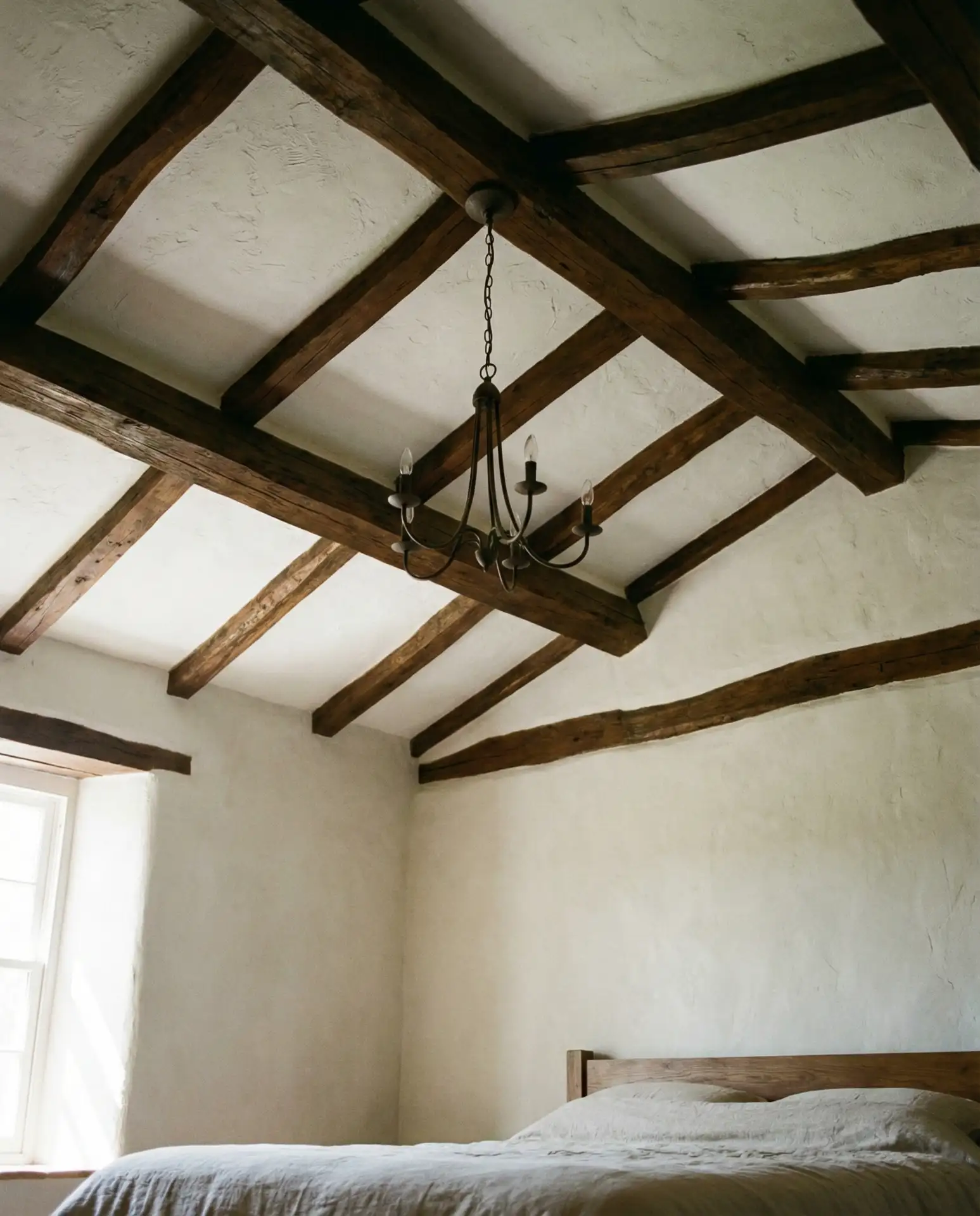 Exposed Beam Ceilings that Command Attention 1