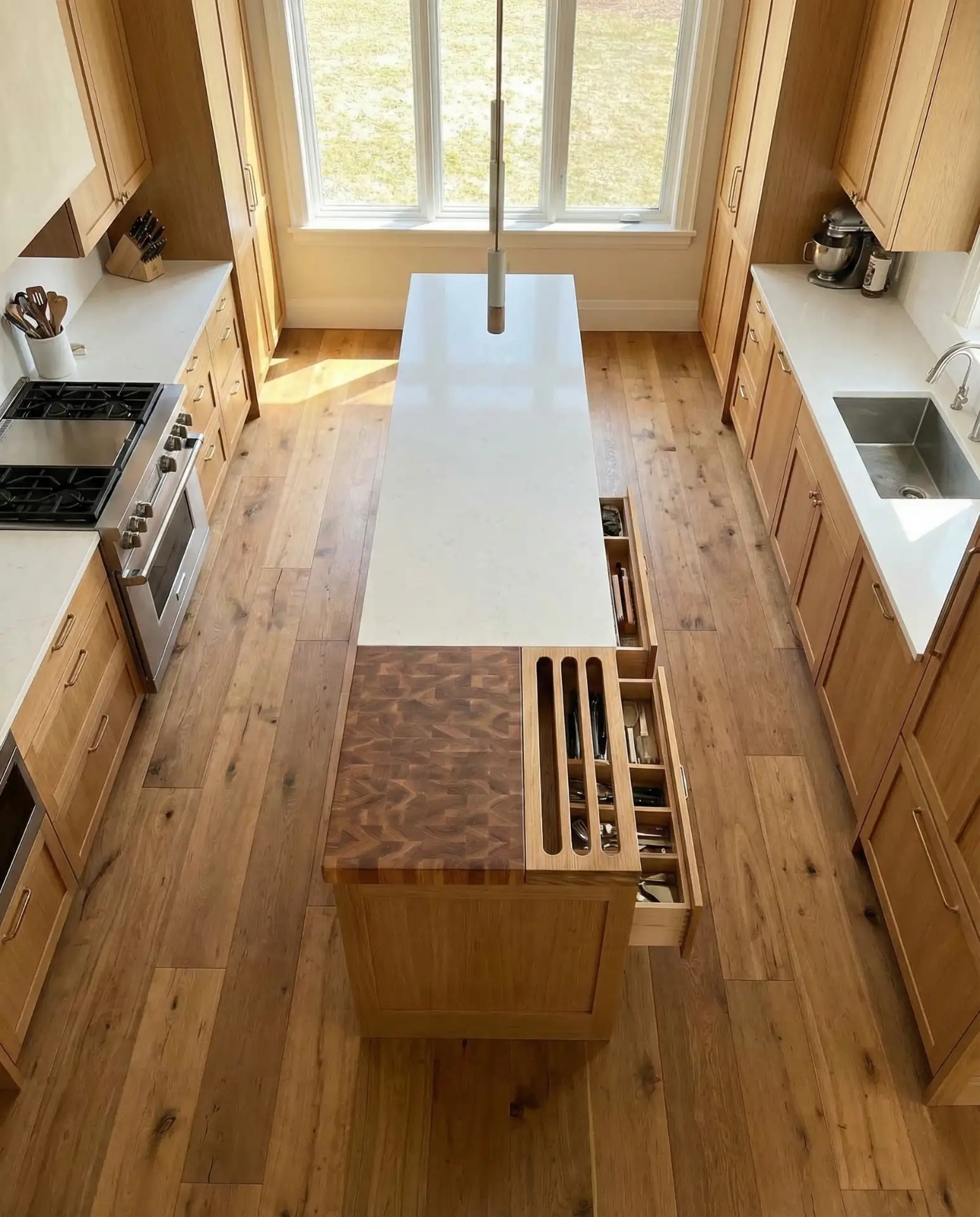 Island-Enhanced Galley for Multi-Cook Households 2