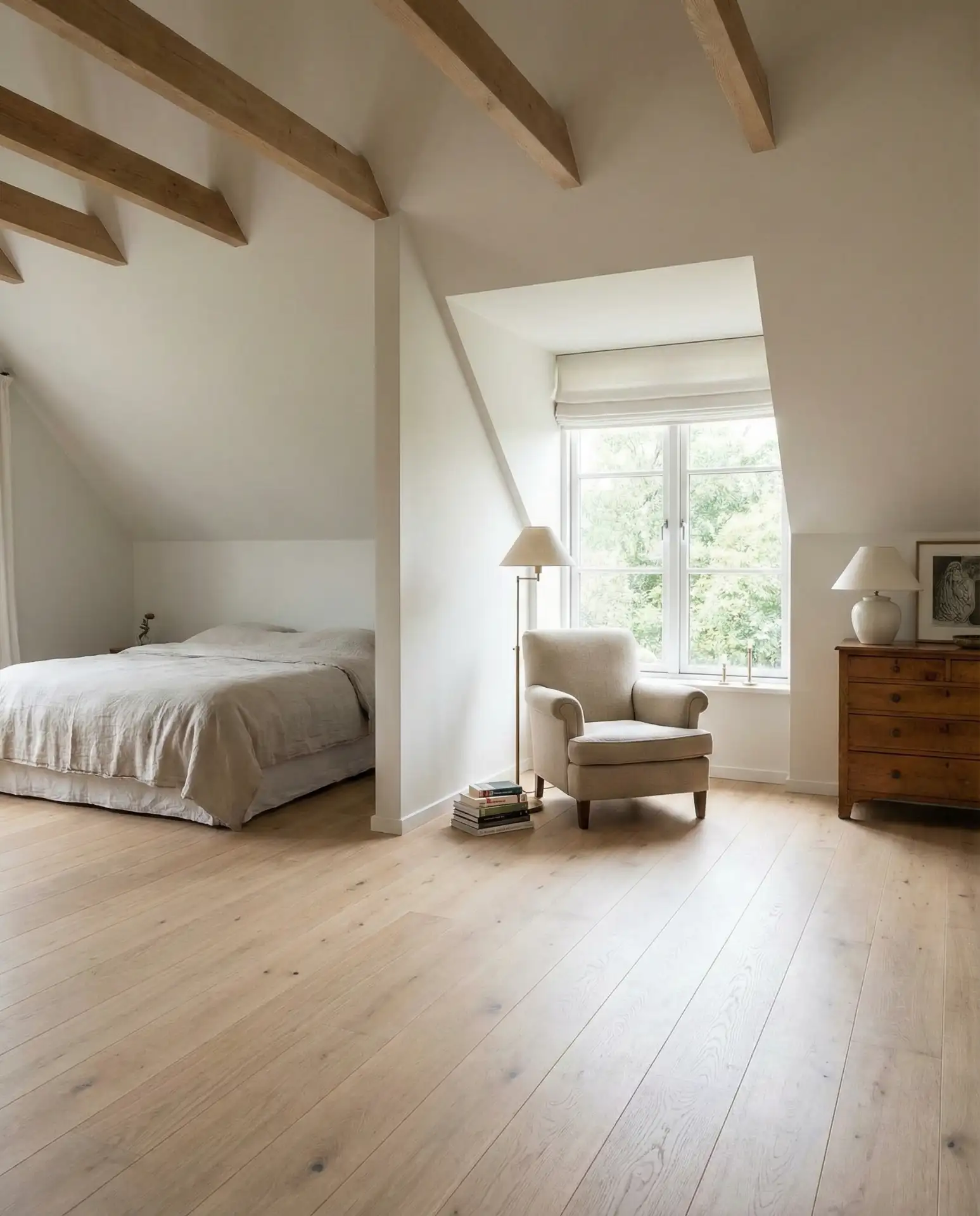 Large Attic with Zoned Areas 1