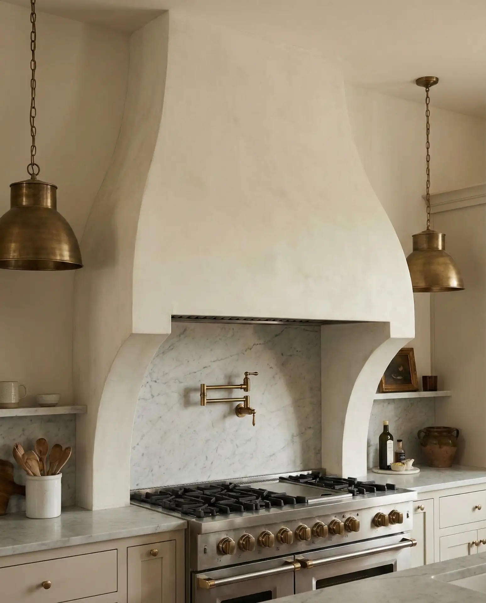 Luxury Kitchen with Statement Range Hood 1