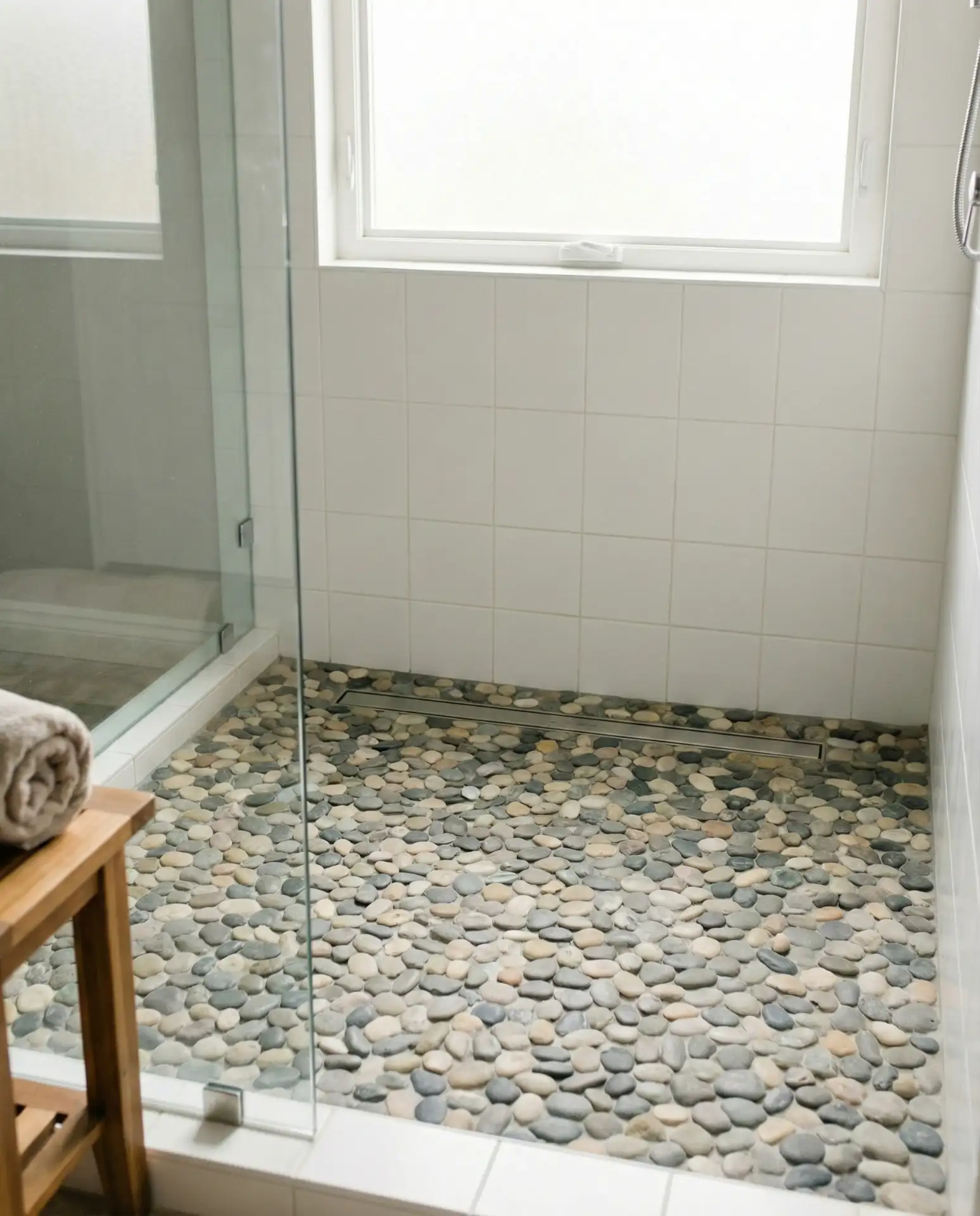 Pebble Tile Floor for Natural Texture 1