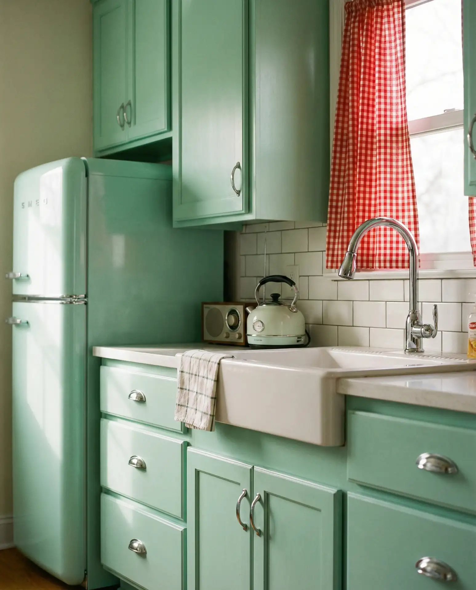 Vintage Mint with Chrome Hardware 1