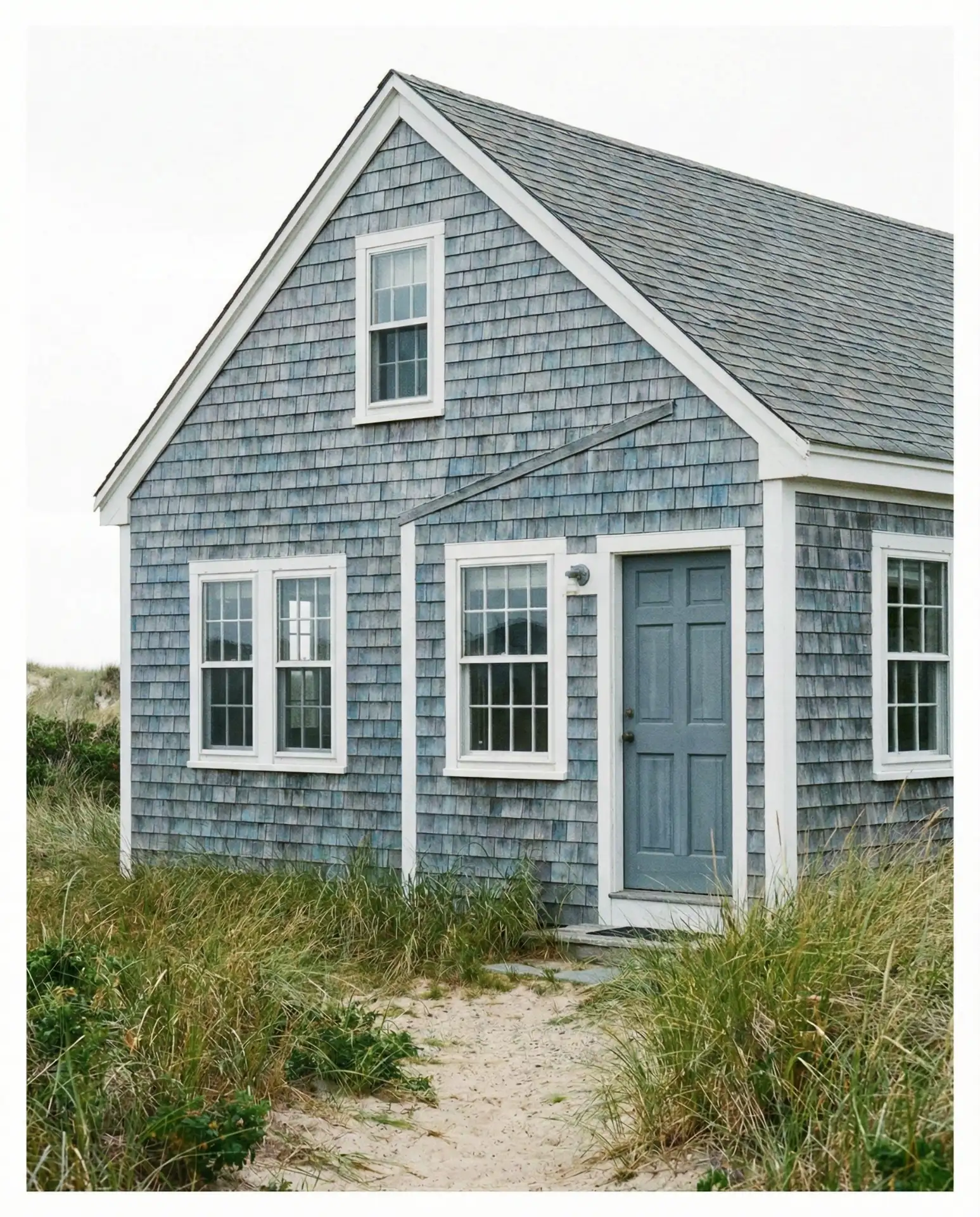 Weathered Gray Shingles with Blue Undertones 2