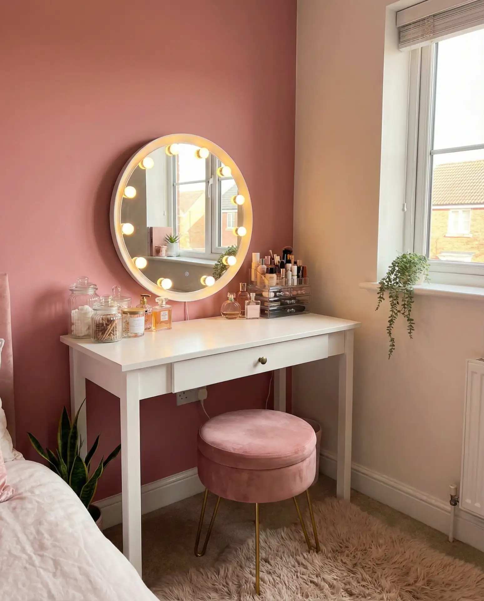 Aesthetic Rose Pink Bedroom 1