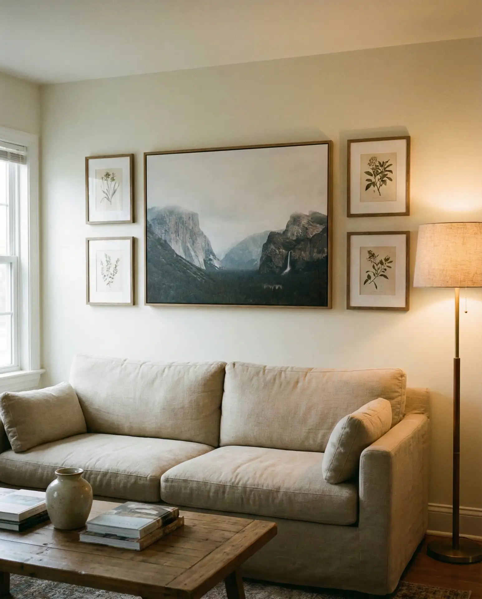 Canvas Statement Piece Wall 1