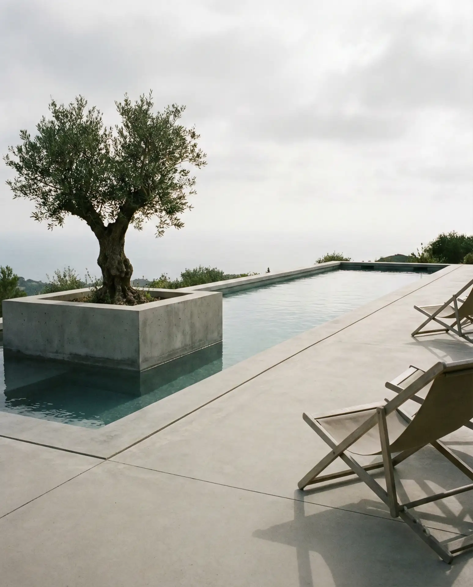 Minimalist Pool with Single Statement Tree 1