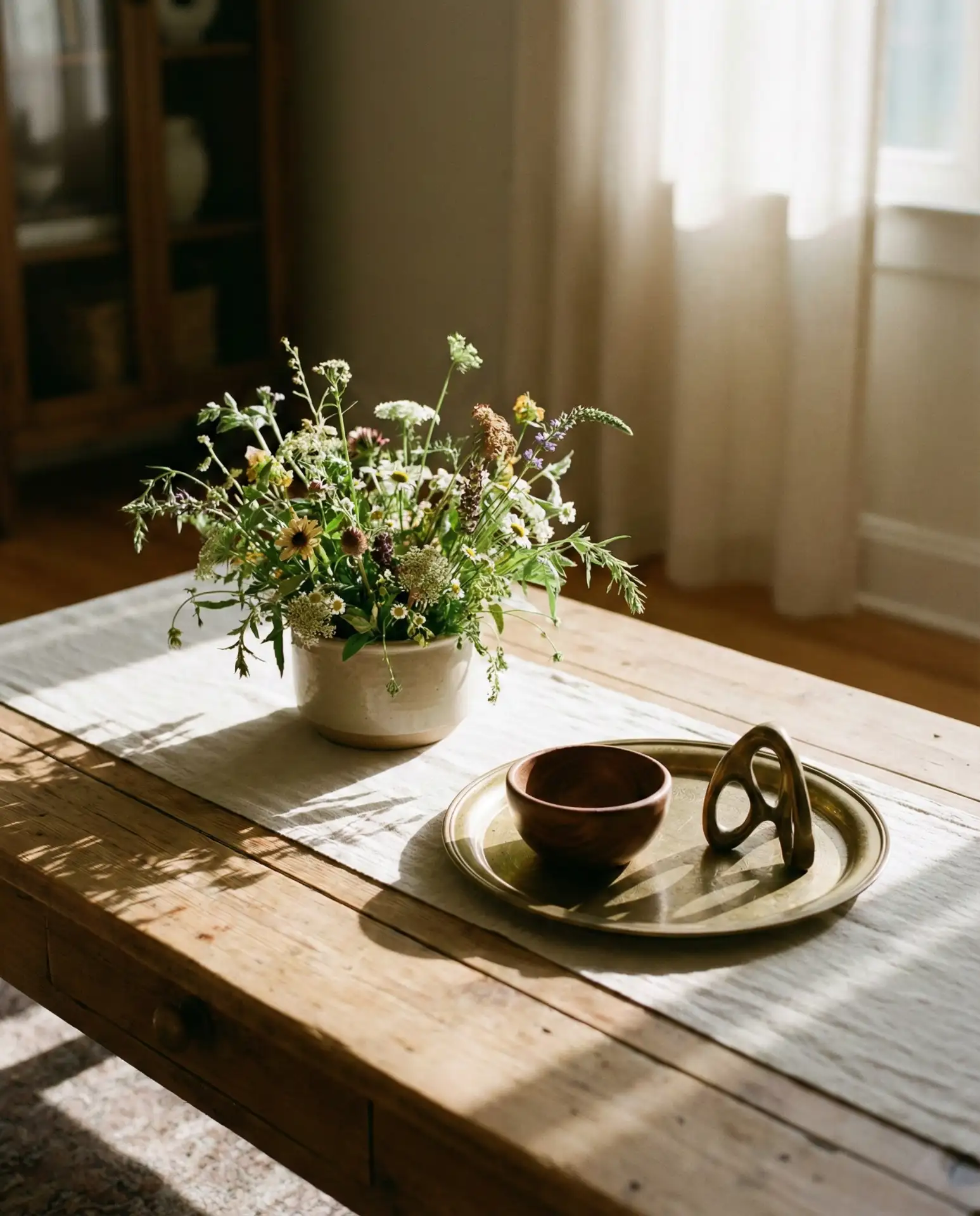 Table Decorations as Living Room Accents 2