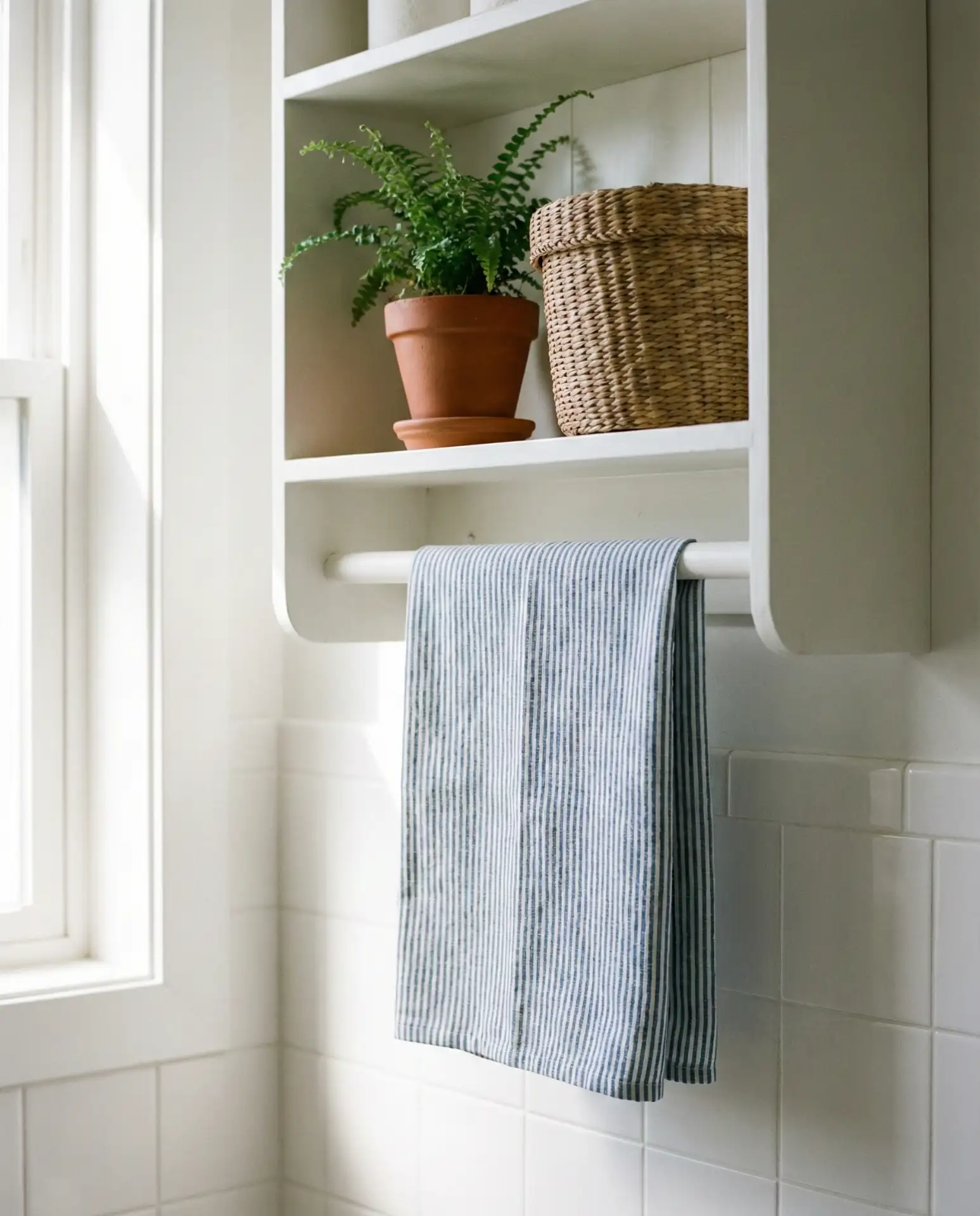 Toilet Towel Holders Integration 1