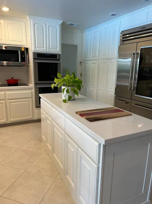 6ft white kitchen island with quartz top