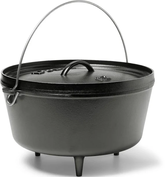 Lodge Cast Iron Camp Dutch Oven