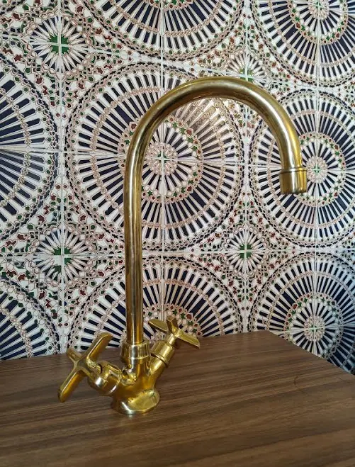 Unlacquered Solid Brass Kitchen Faucet VFK267