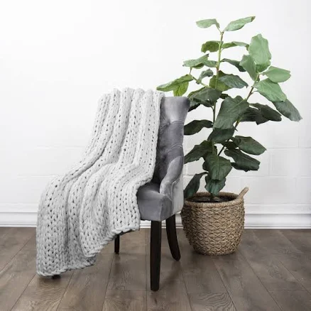 Becky Cameron Chunky Knit Throw Blanket