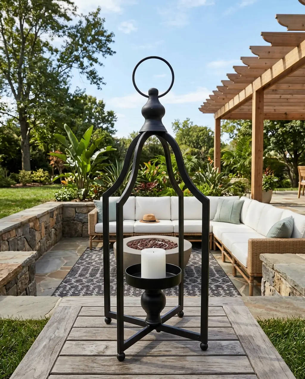 Sunken Outdoor Lounge with Fire Pit Feature