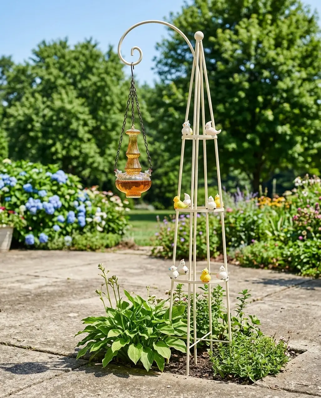 DIY Projects: Upcycled Bottle Hummingbird Feeders