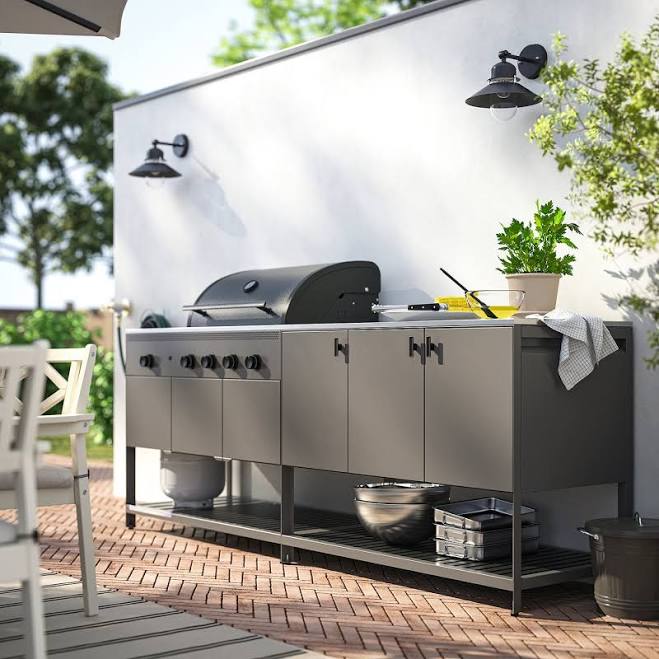 IKEA BÅTSKÄR outdoor kitchen with gas grill
