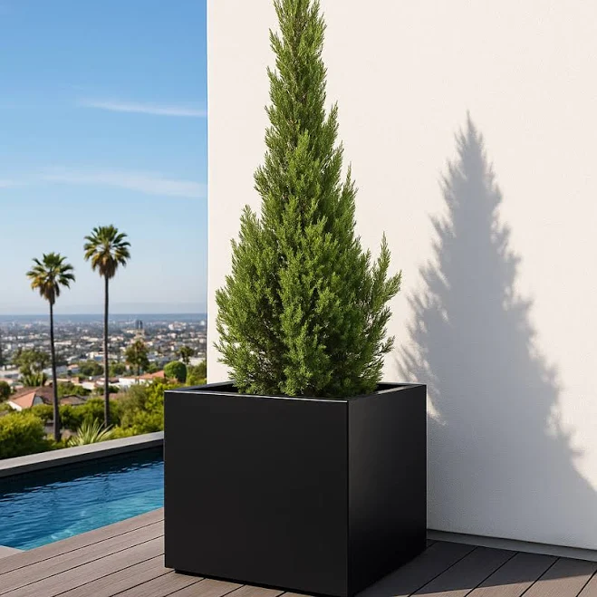 NMN Designs Seeley Cube Planter