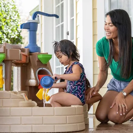 Pump & Splash Discovery Pond