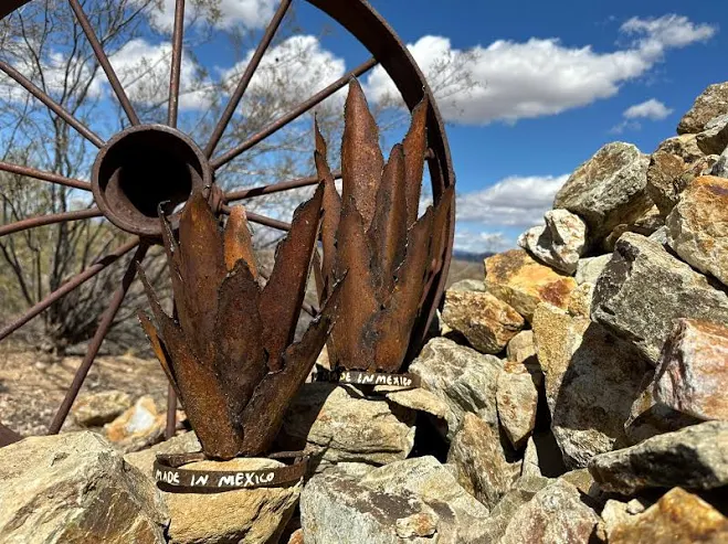 Rustic Metal Agave Sculpture: Arizona Desert Yard Art