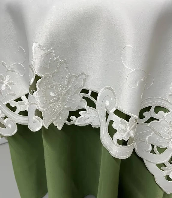 White or Ivory Embroidered Tablecloth Supper Cloth Embroidery Kitchen Dining Dec