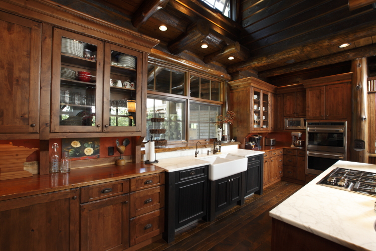 10 Ideas for Rustic Kitchen Cabinets: Wood & Painted Finish