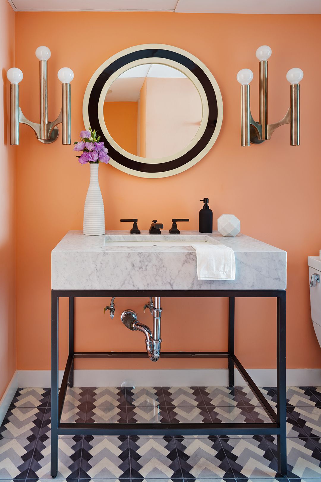 12 Small Bathroom Color Ideas for the Perfect Palette