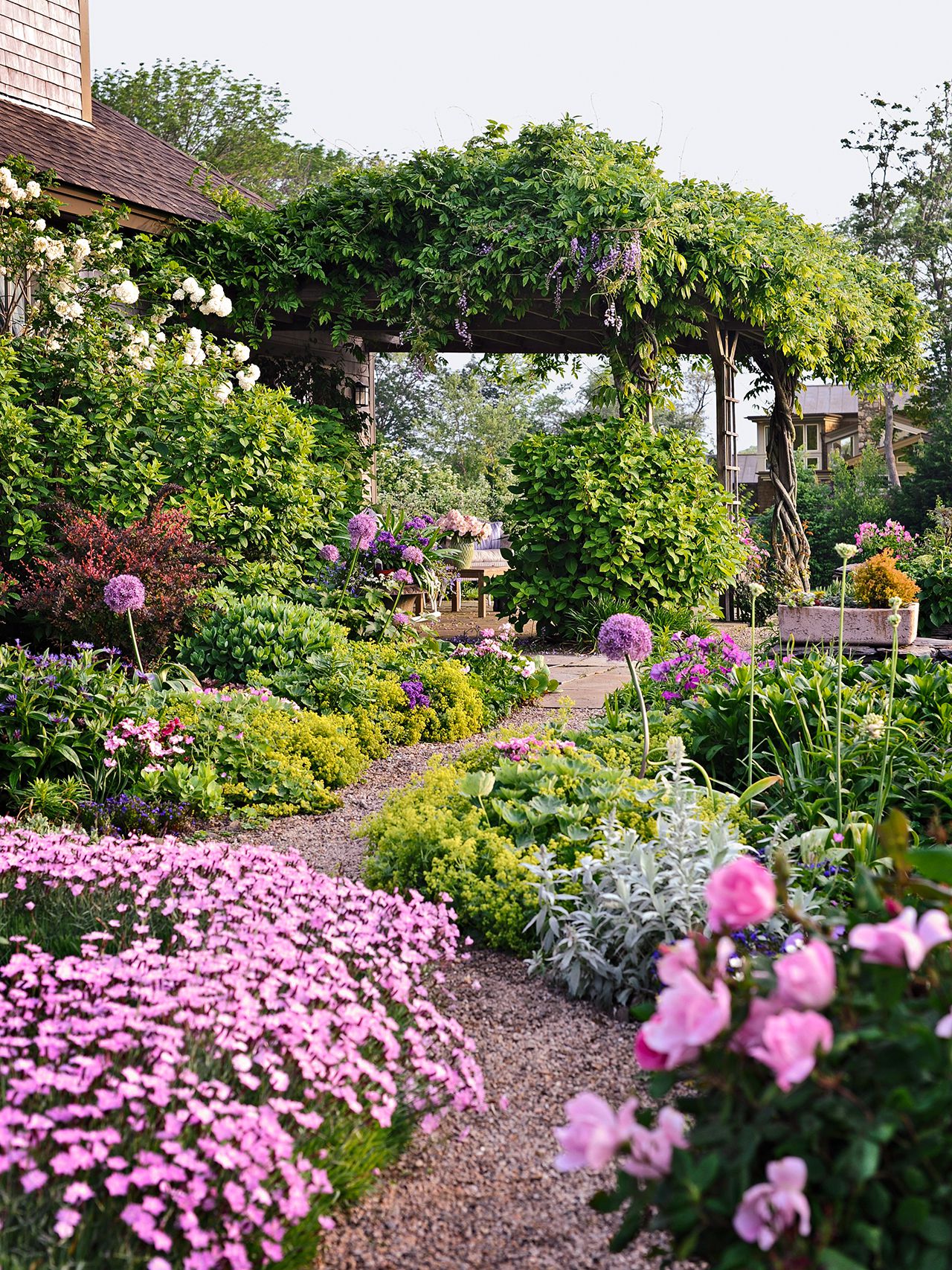 12 Tips for Designing a Beautiful Flower Garden