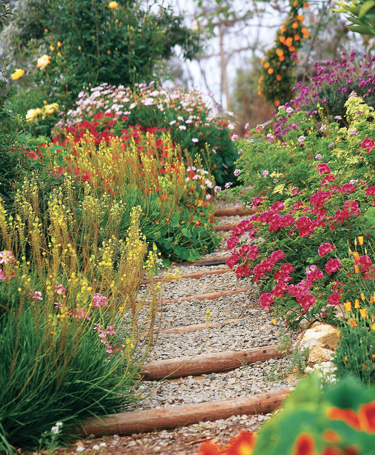 12 Tips for Designing a Beautiful Flower Garden