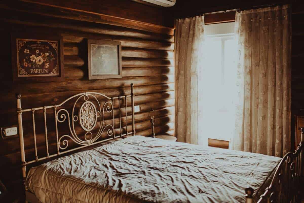 15 Super Cozy Aesthetic Bedroom Ideas