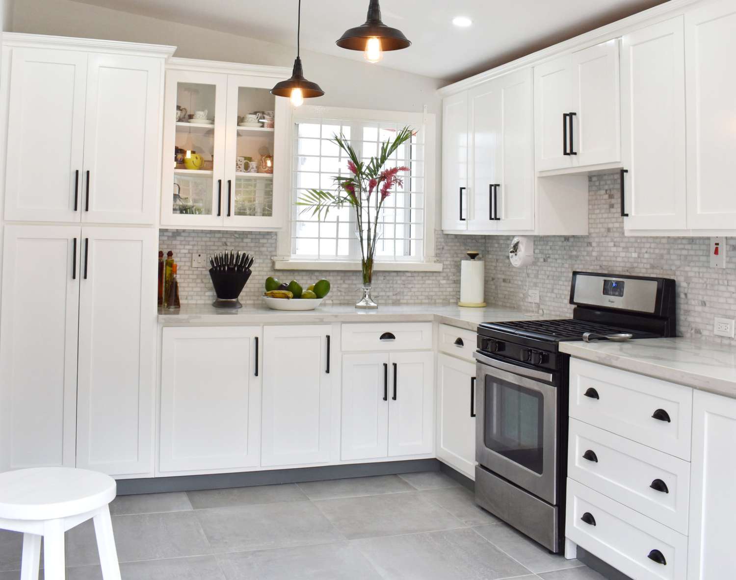 16 Kitchens With Gray Floors That Will Suit Any Home