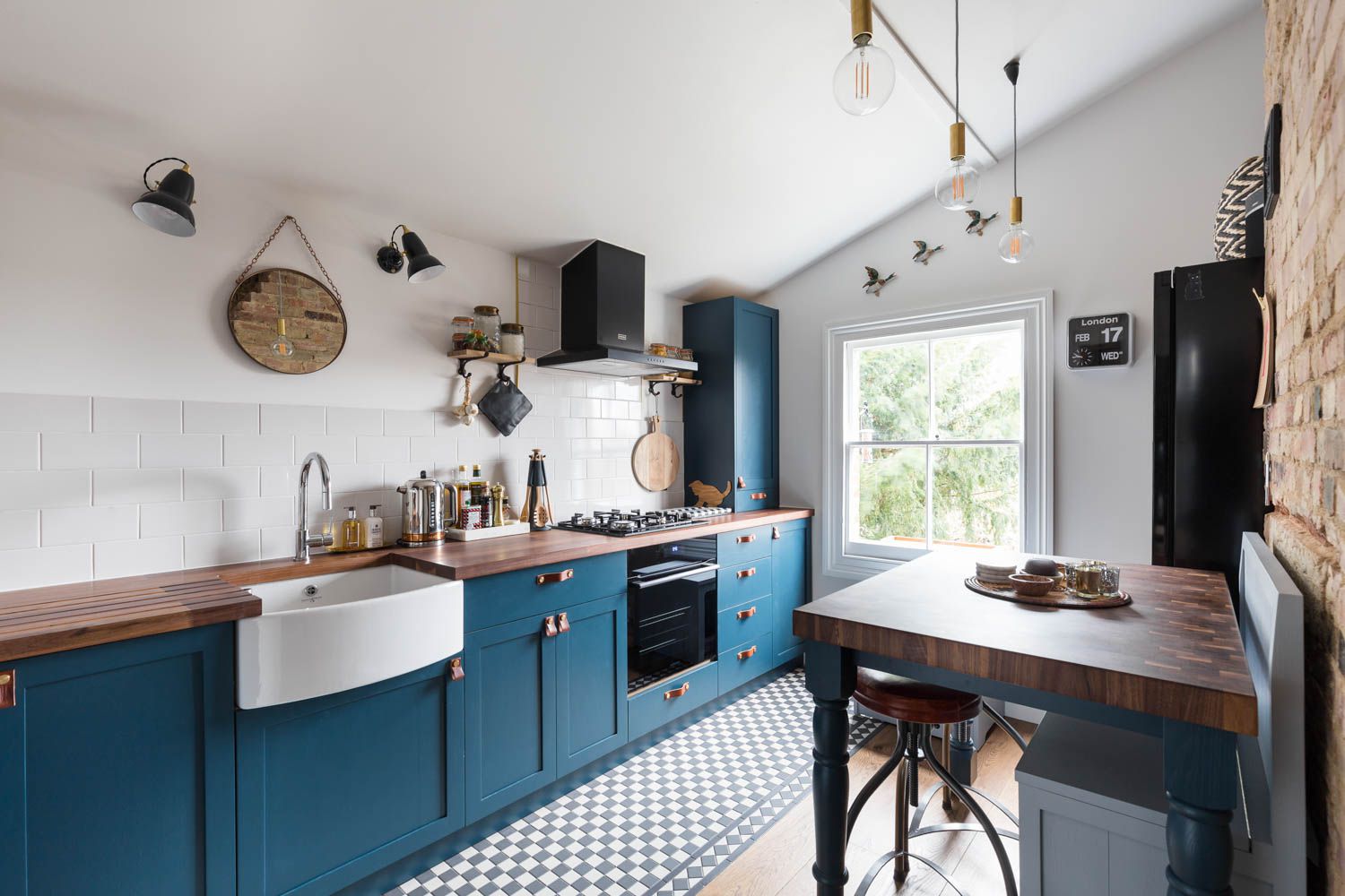 20 Ways to Organize a Small Kitchen Without a Pantry