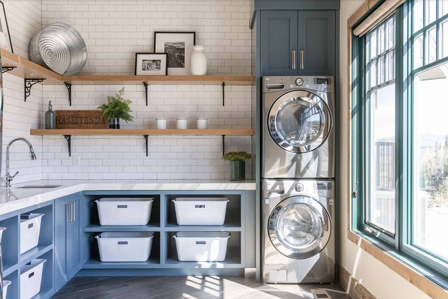 21 Amazing Ideas for Laundry Rooms with Stacked Washer Dryers