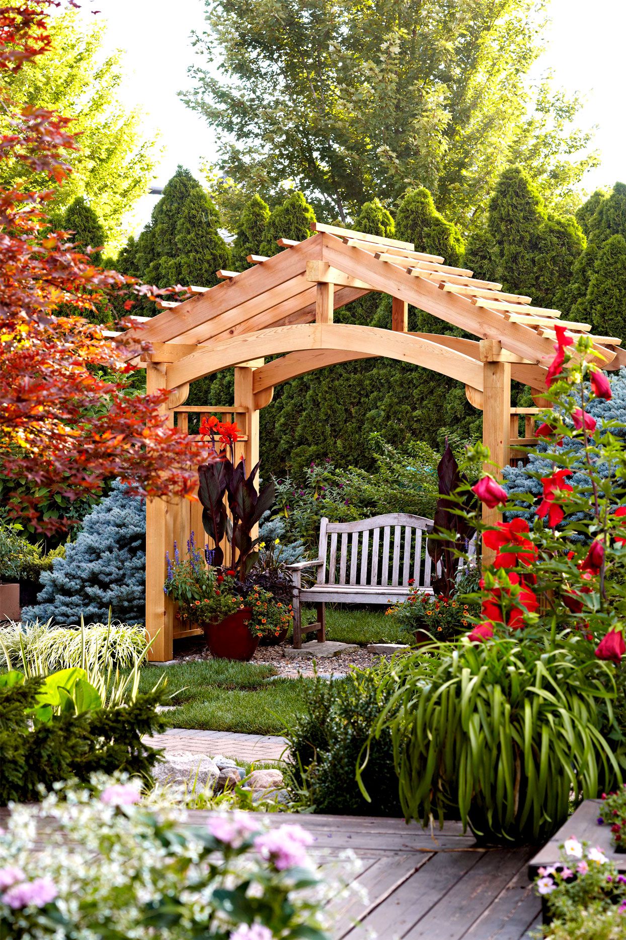 23 Pretty Pergola Ideas to Update Your Outdoor Space