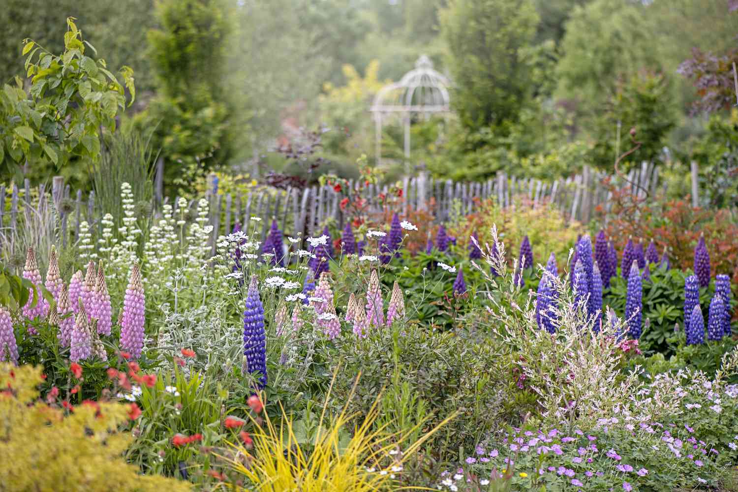 25 Flower Bed Ideas That Will Inspire Your Garden Design