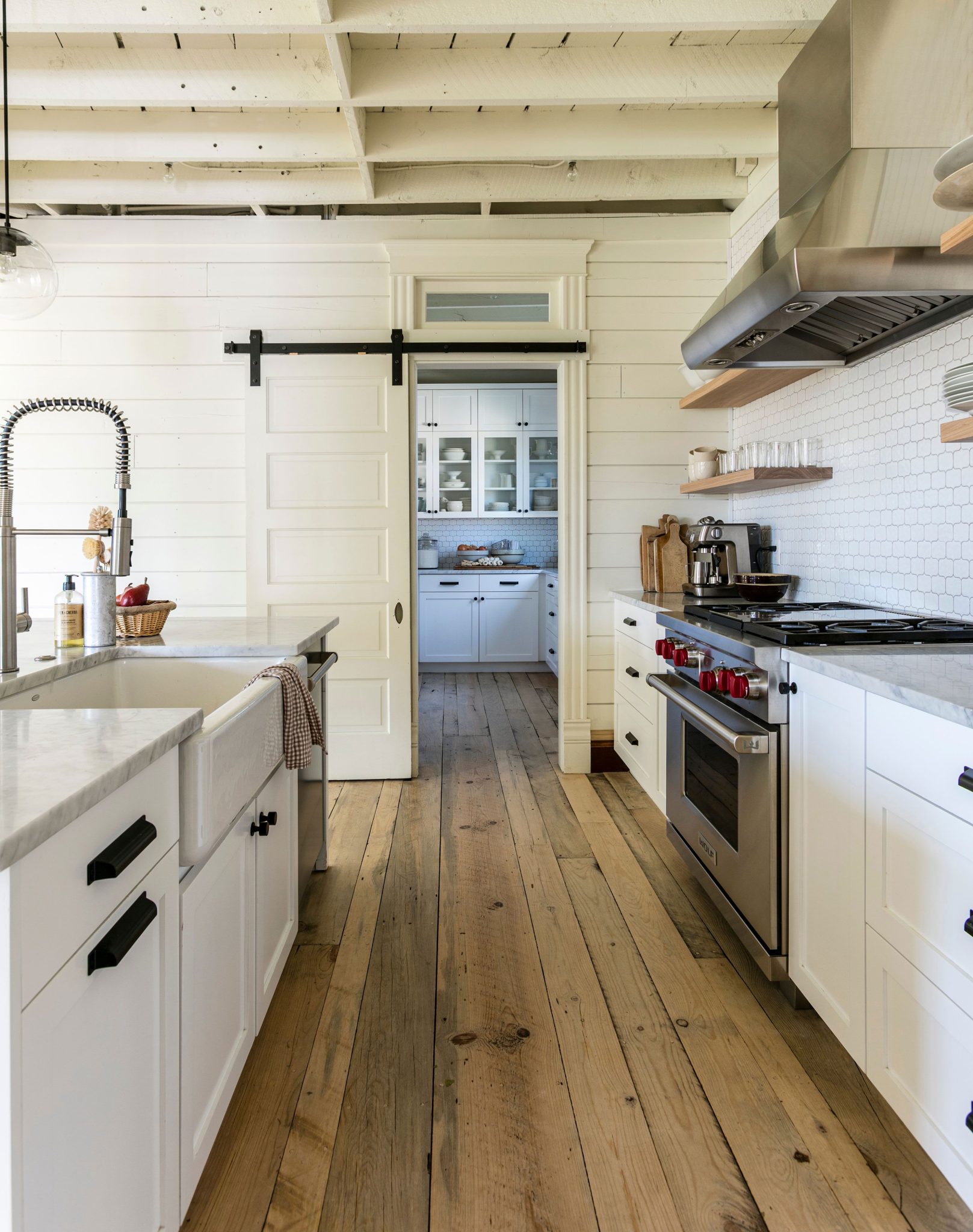 25 Pantry Door Ideas for a Standout Kitchen Feature