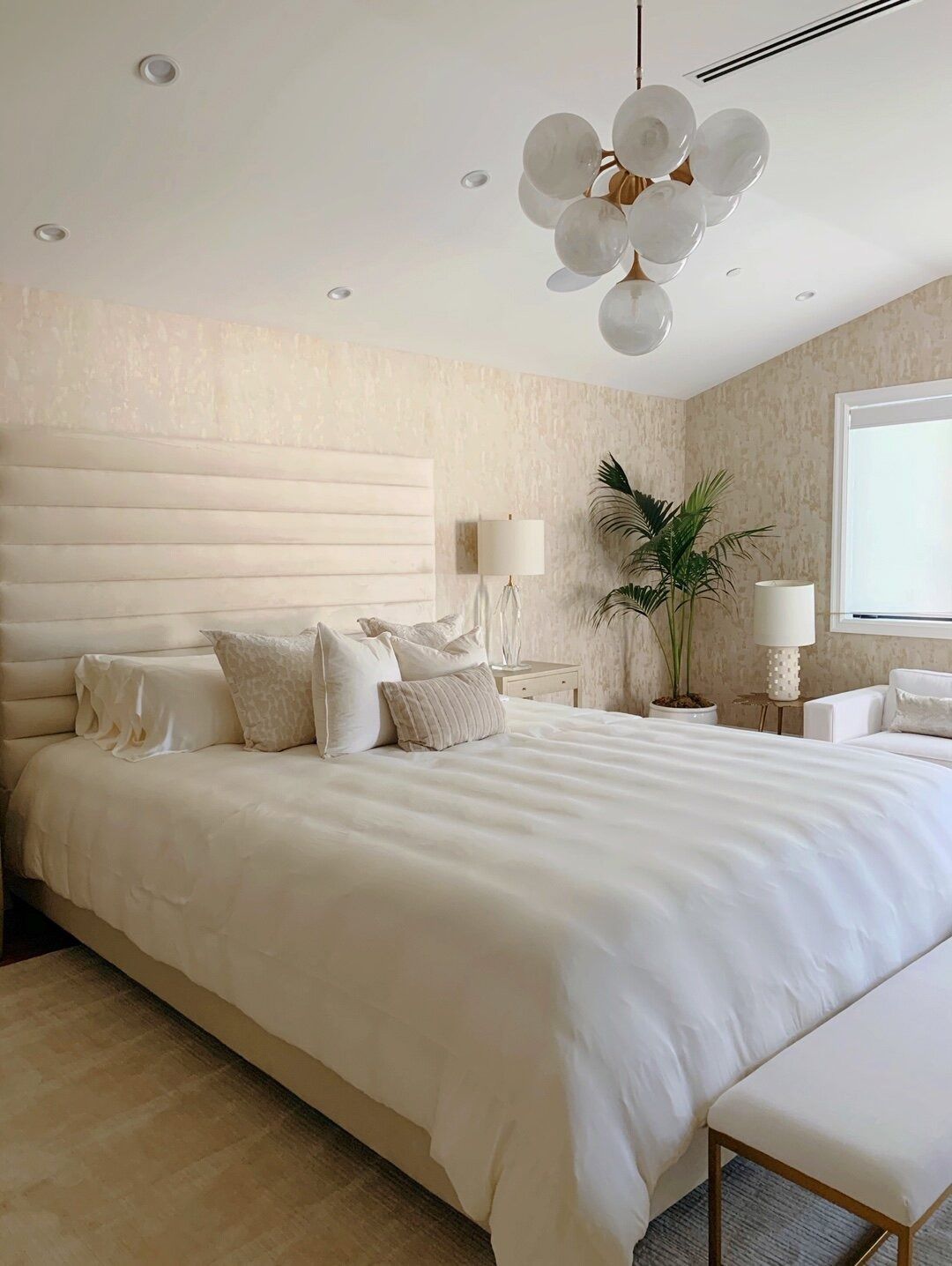 27 Best Bedroom Decorating Ideas for Women