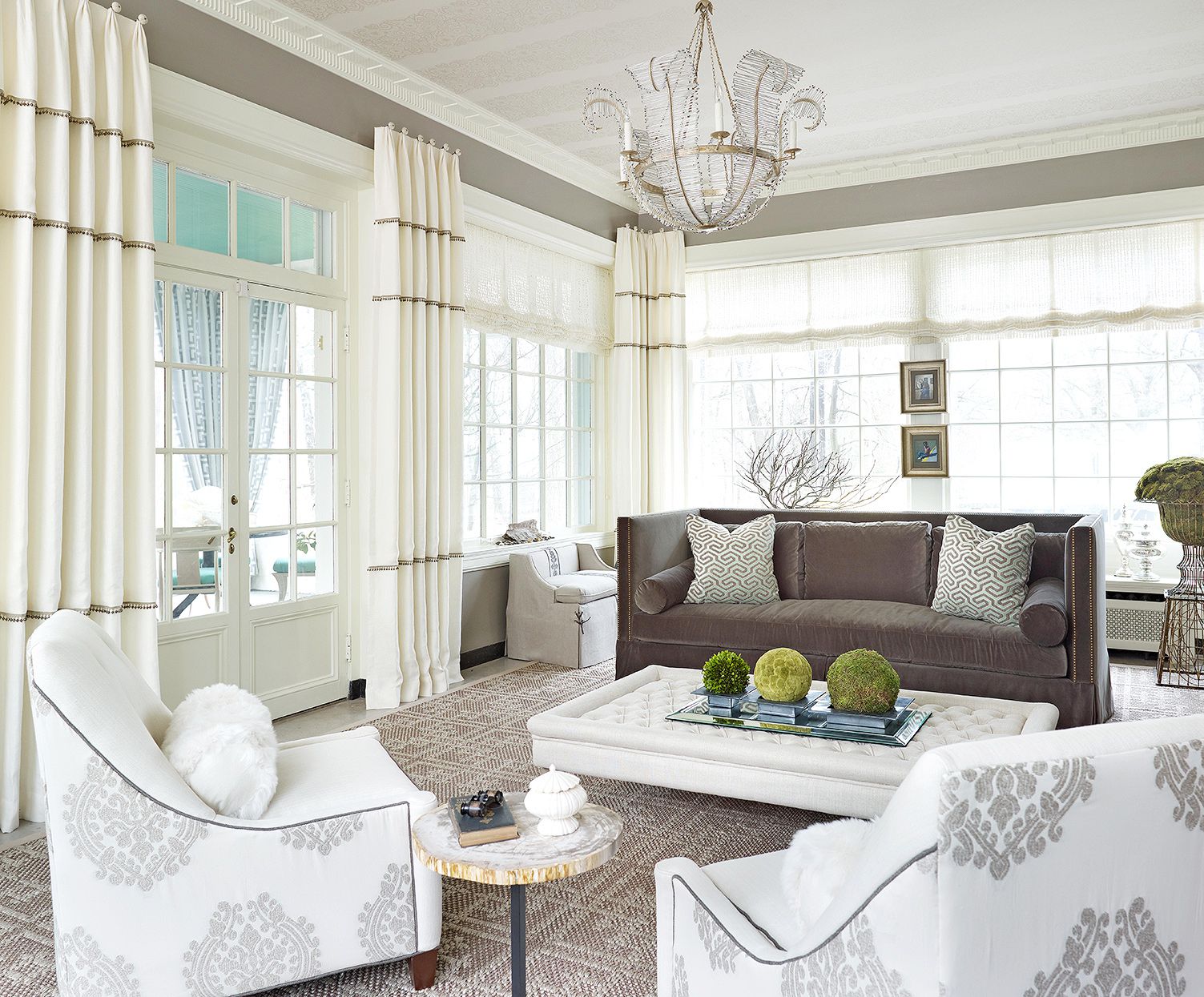 30 Sunroom Decorating Ideas for a Bright, Relaxing Space