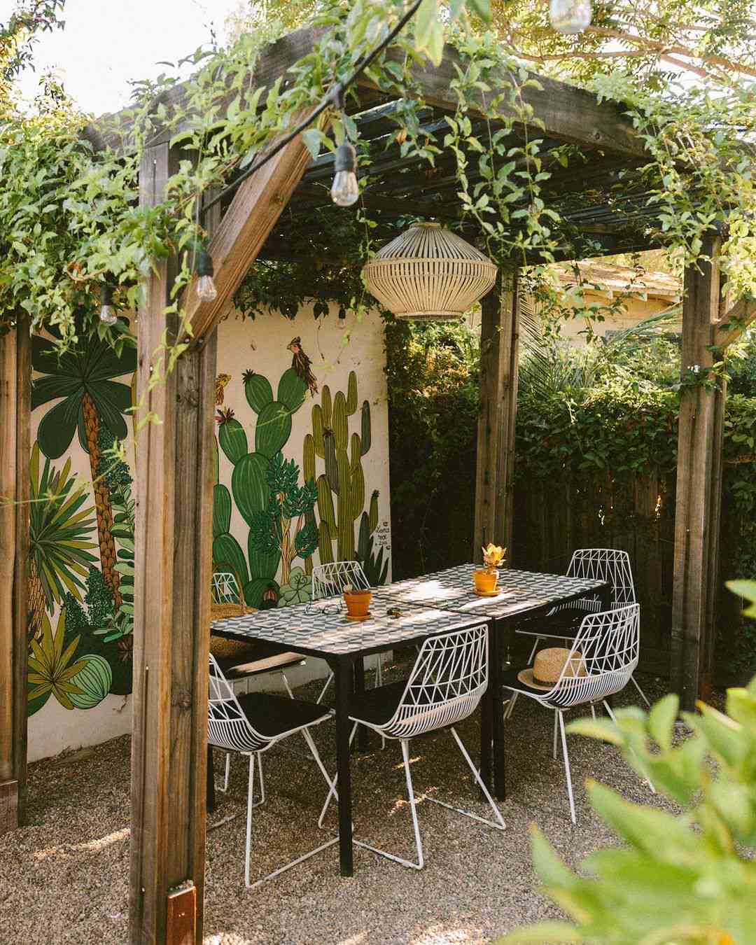 43 Backyard Ideas on a Budget